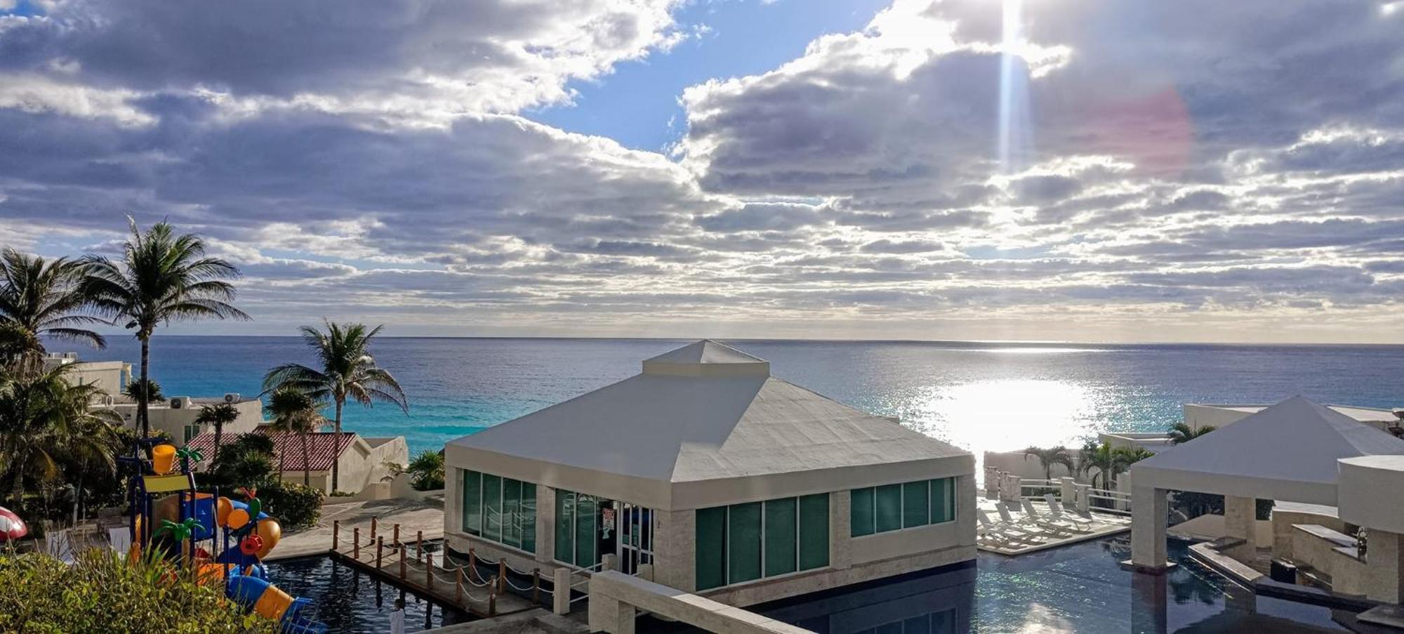 Solymar Hotel All Inclusive Cancun Exterior photo